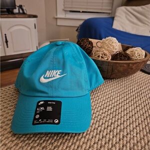 NWT Nike Turquoise Cap Adult L/XL